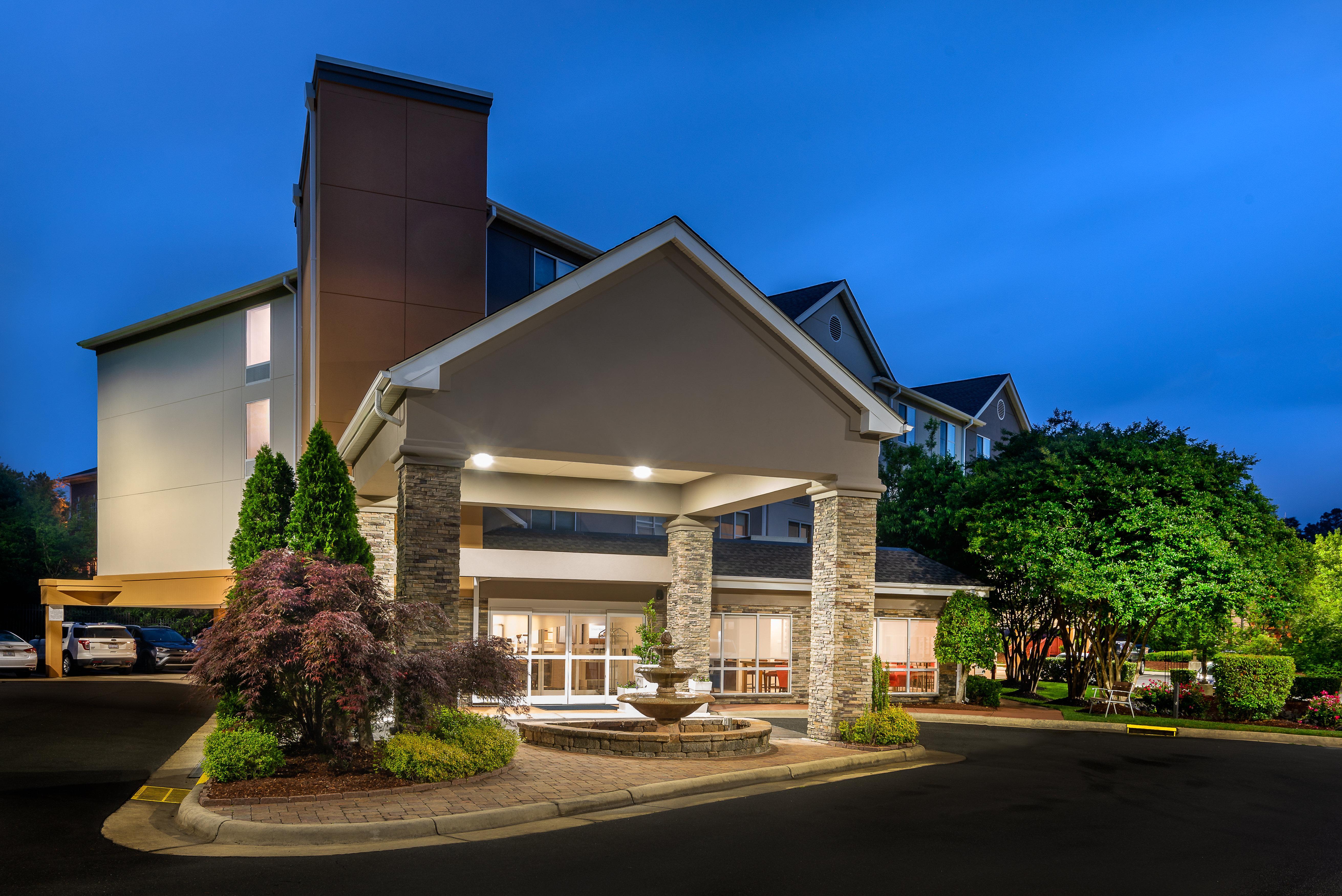 Holiday Inn Express Chapel Hill By Ihg Eksteriør billede