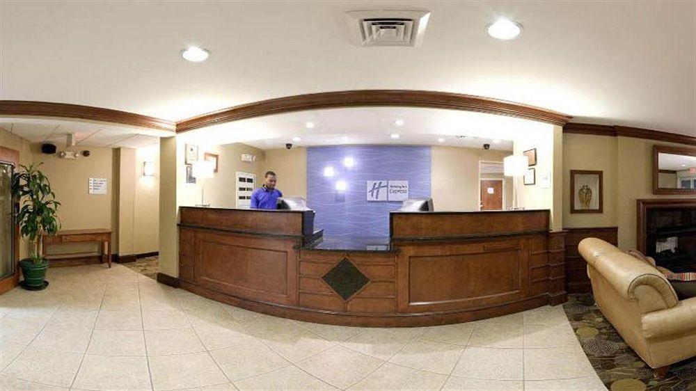 Holiday Inn Express Chapel Hill By Ihg Eksteriør billede