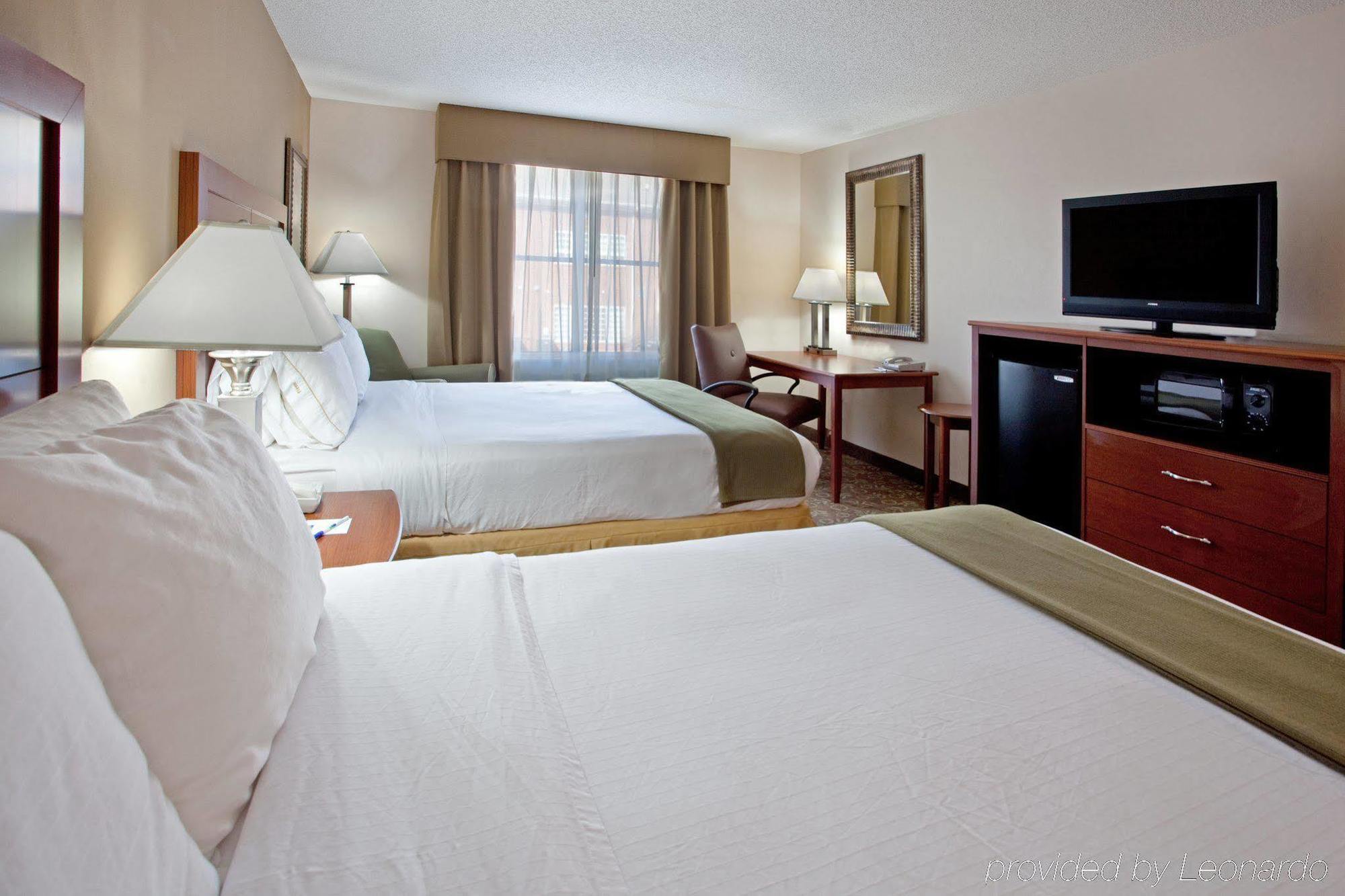 Holiday Inn Express Chapel Hill By Ihg Eksteriør billede