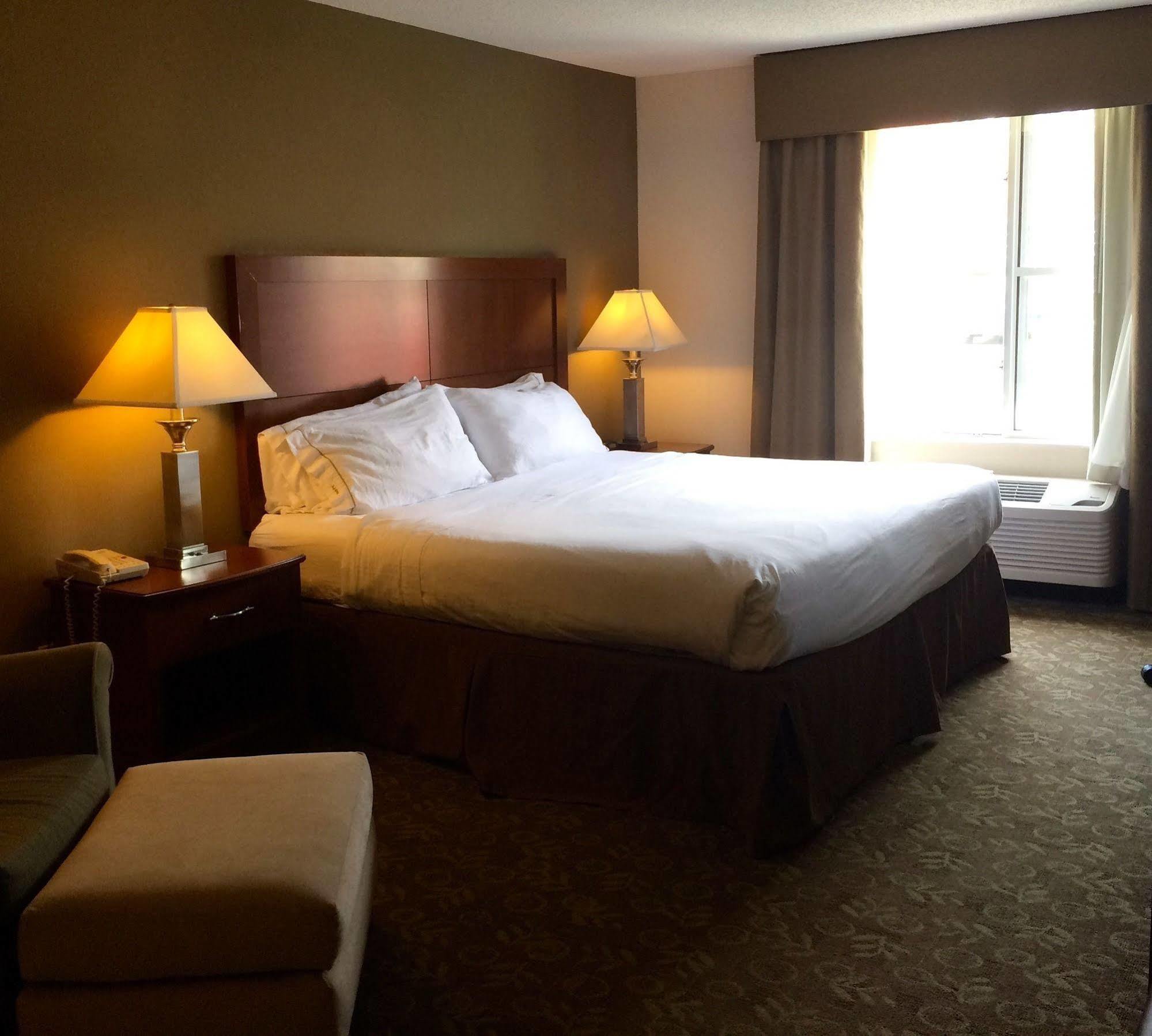 Holiday Inn Express Chapel Hill By Ihg Eksteriør billede